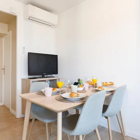 Lumiere Yourhosthelper Διαμέρισμα