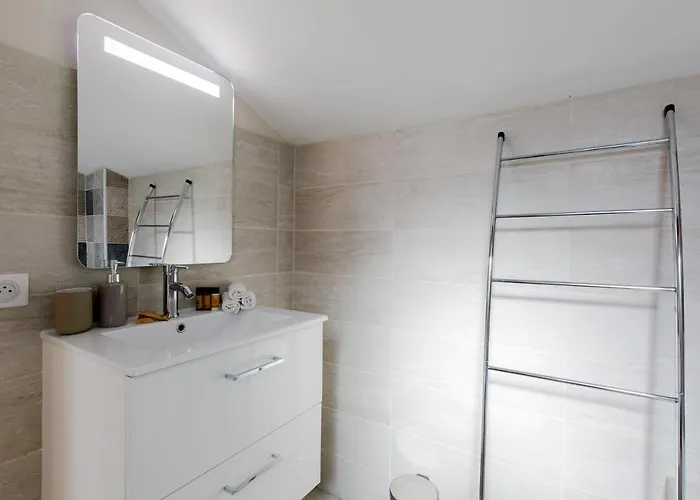 Lumière Yourhosthelper Appartement Cannes