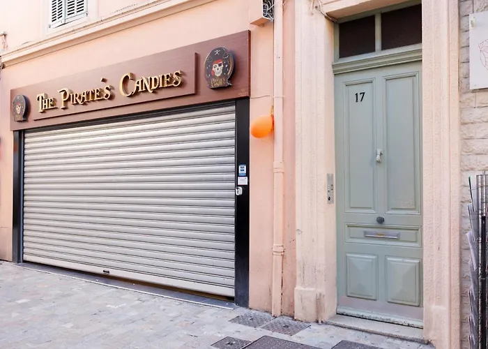 Lumiere Yourhosthelper * カンヌ