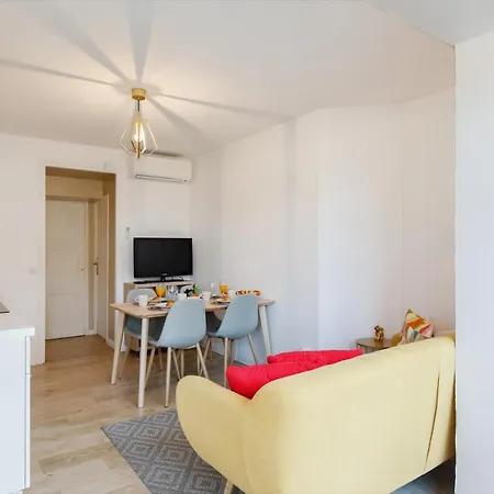 Lumiere Yourhosthelper Апартаменты